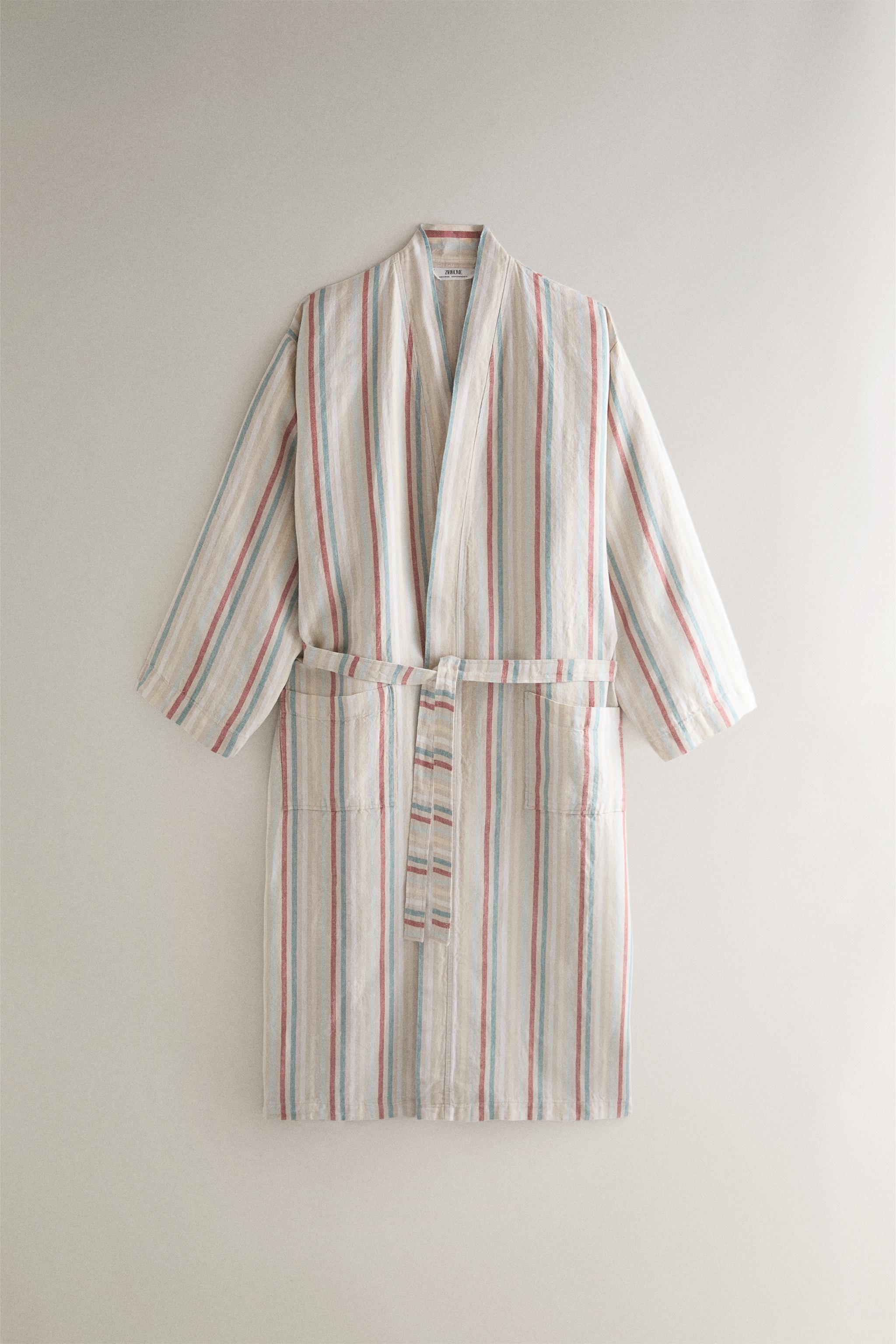 COLORED STRIPED LINEN BATHROBE